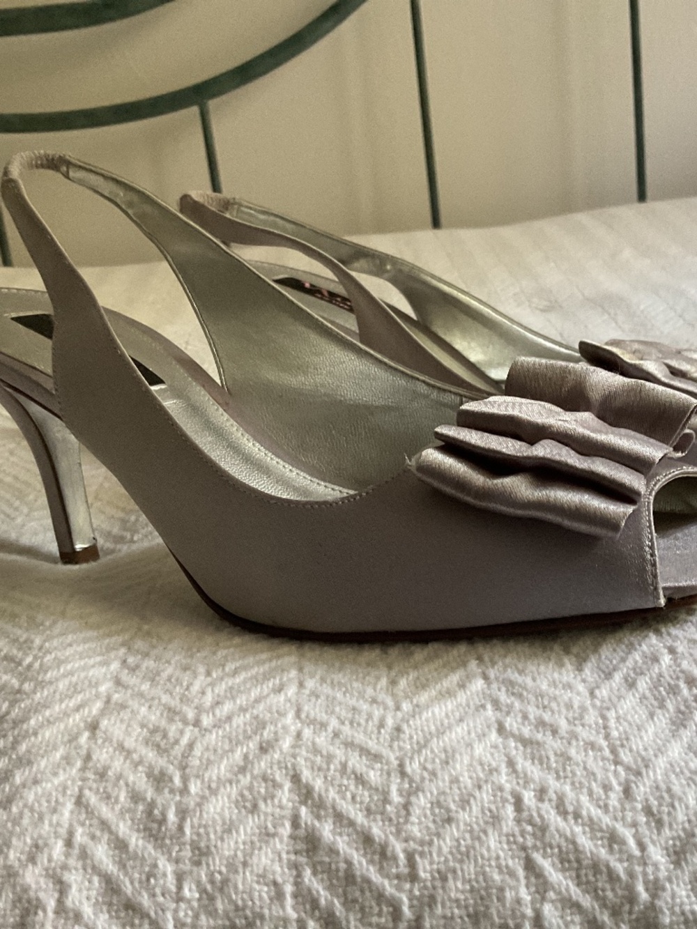 Nina grey satin sling back pump 9.5